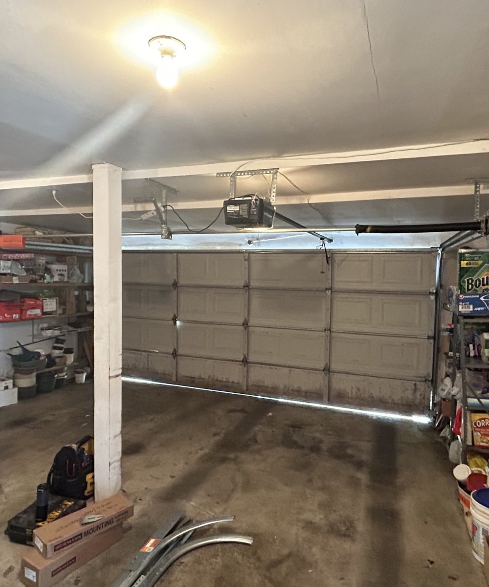 Hormann 3400 white garage door Vancouver low ceiling installation