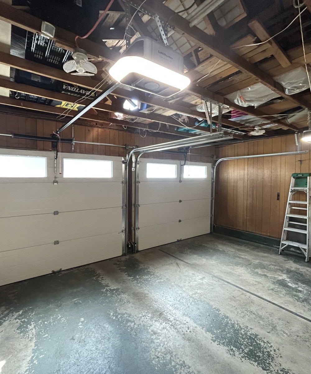 Steel-Craft RC-16 garage door replacement in Tsawwassen