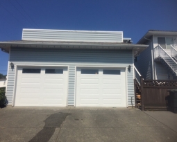 Garage Doors Installed in Burnaby